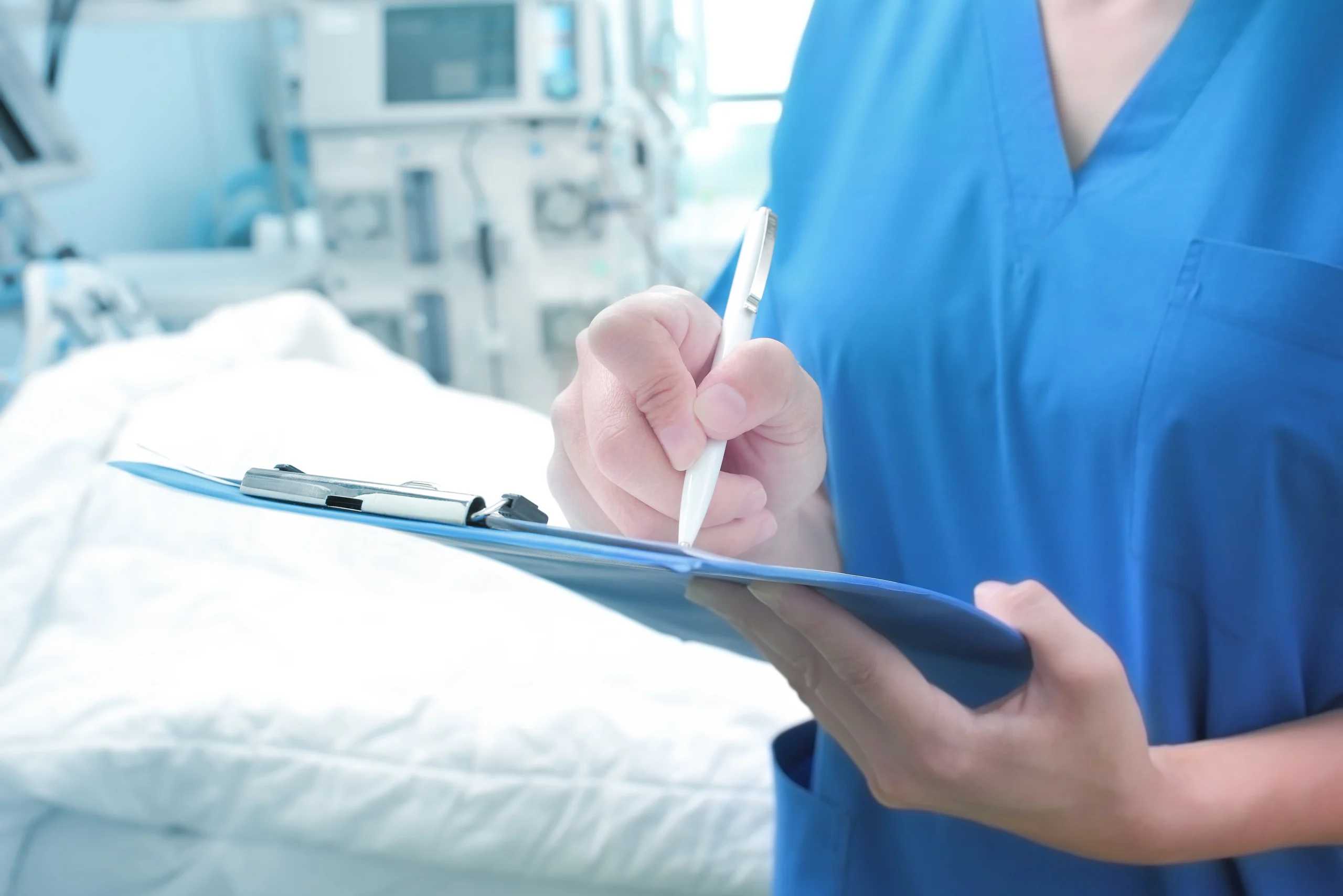 «No agli assistenti infermieri in sanità»